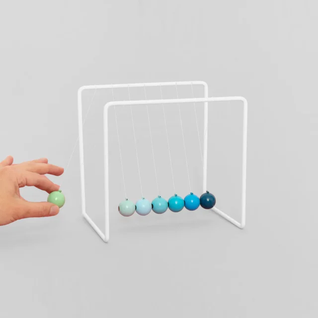 Newtons Cradle 1080x